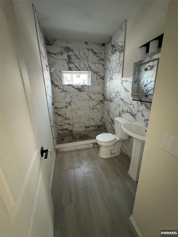 109 Monmouth Avenue, Wayne, NJ 07470
