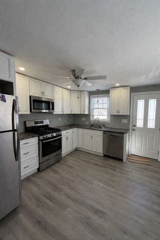 36 Petipas Ln 1, Randolph, MA 02368