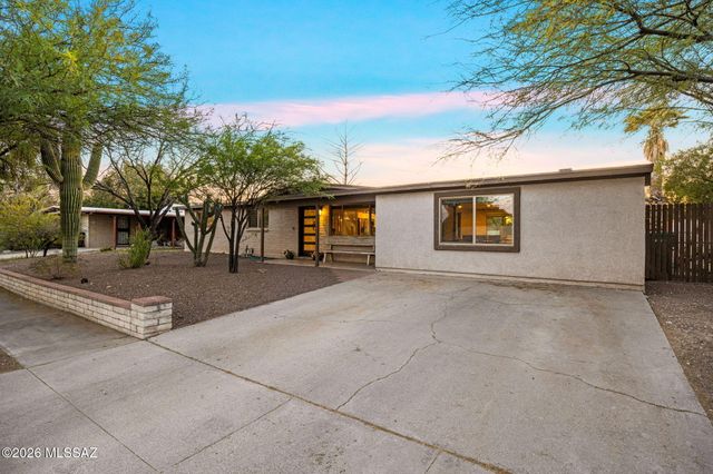 4723 N Maddux Avenue, Tucson, AZ 85704
