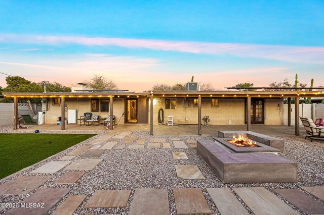 4723 N Maddux Avenue, Tucson, AZ 85704