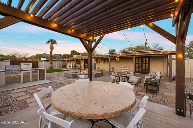 4723 N Maddux Avenue, Tucson, AZ 85704