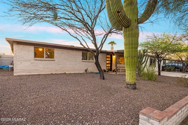 4723 N Maddux Avenue, Tucson, AZ 85704