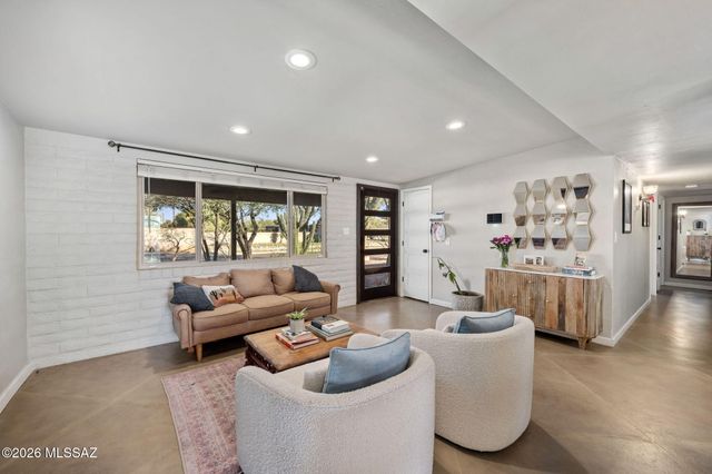 4723 N Maddux Avenue, Tucson, AZ 85704