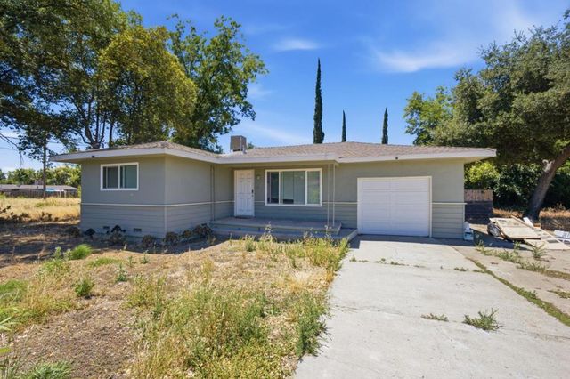 2912 Oleander Avenue, Merced, CA 95340