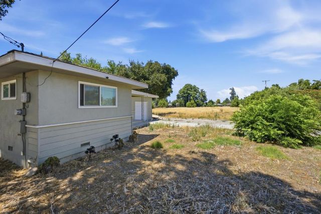 2912 Oleander Avenue, Merced, CA 95340
