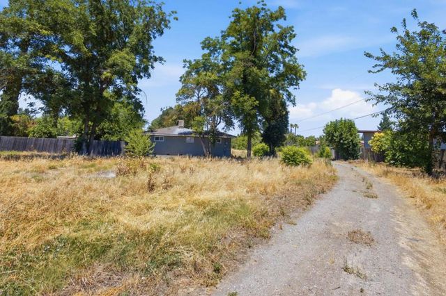 2912 Oleander Avenue, Merced, CA 95340