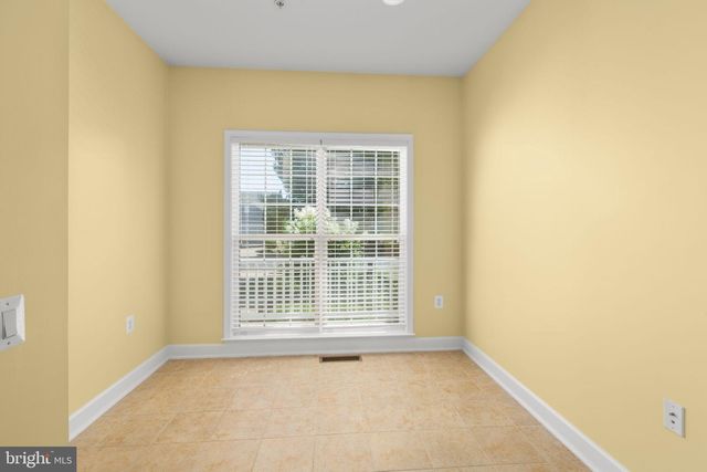 76 DENISON ST, Fredericksburg, VA 22406
