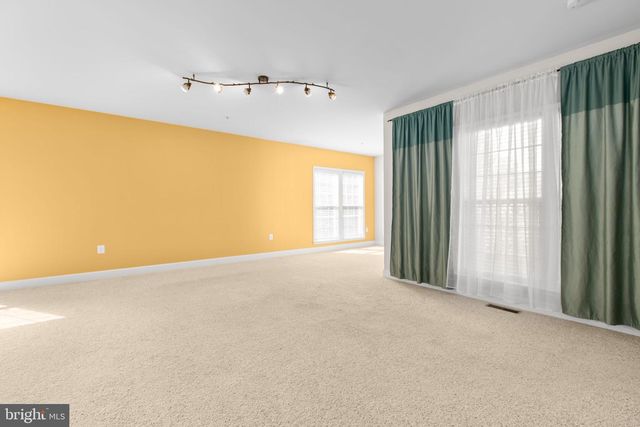 76 DENISON ST, Fredericksburg, VA 22406