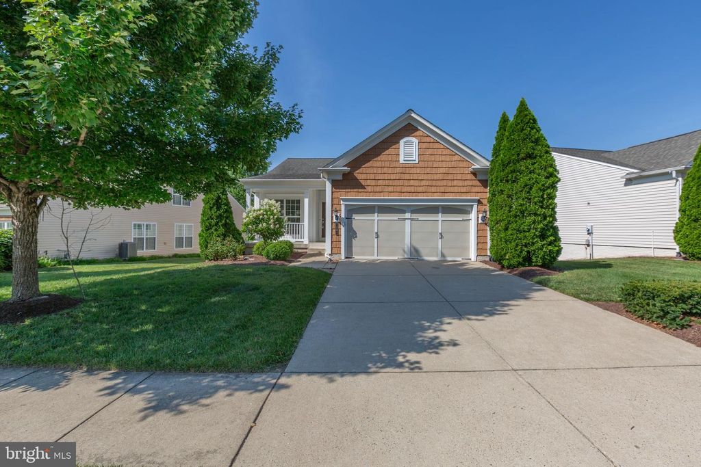 76 DENISON ST, Fredericksburg, VA 22406