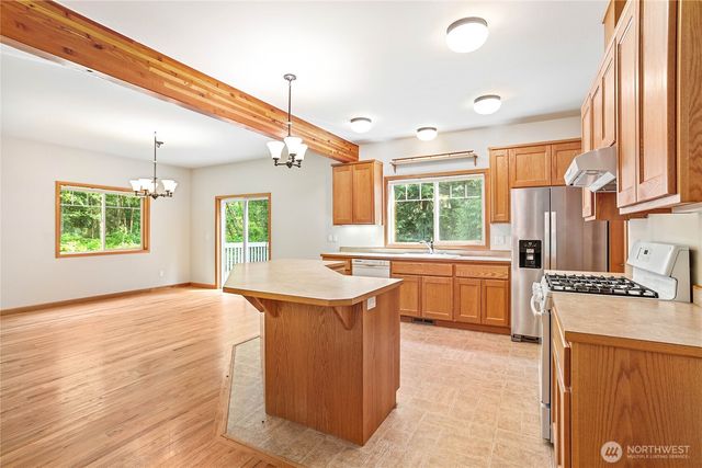 3831 W 88th Street, Blaine, WA 98230