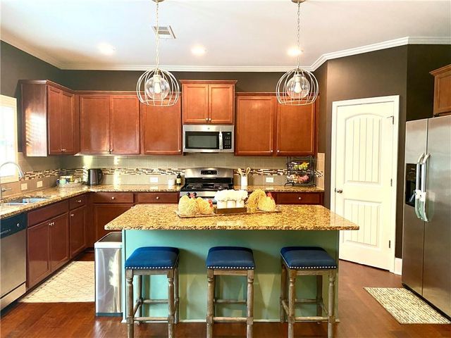 1320 Newbridge Circle, Buford, GA 30519