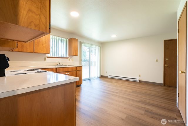 703 705 138th Street S, Tacoma, WA 98444