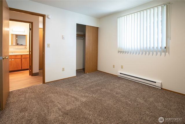 703 705 138th Street S, Tacoma, WA 98444