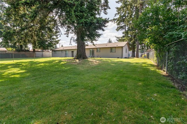 703 705 138th Street S, Tacoma, WA 98444