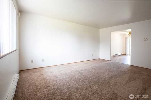703 705 138th Street S, Tacoma, WA 98444