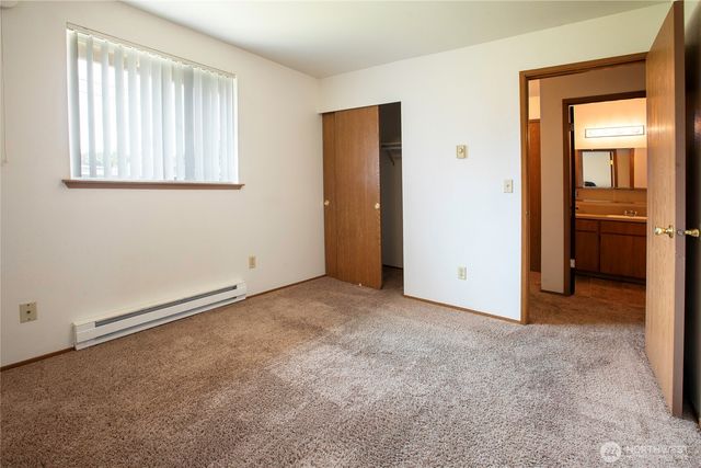 703 705 138th Street S, Tacoma, WA 98444
