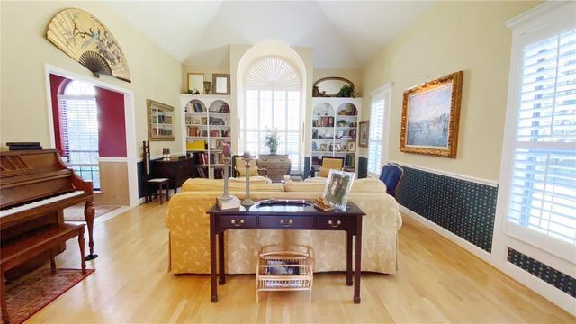 27 LAKE VISTA WAY, Ormond Beach, FL 32174