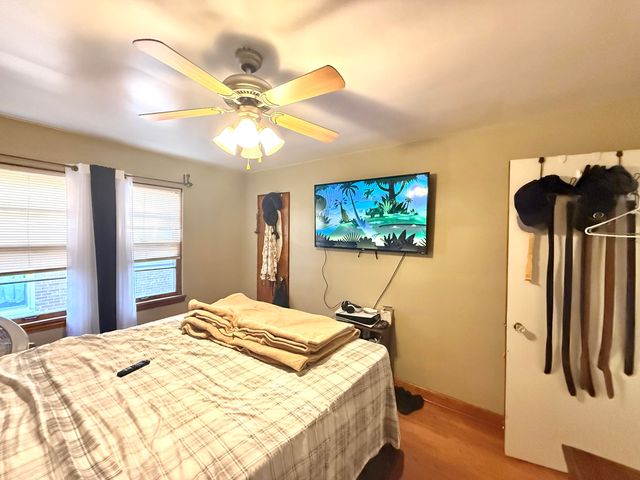 1704 Central Avenue, Whiting, IN 46394