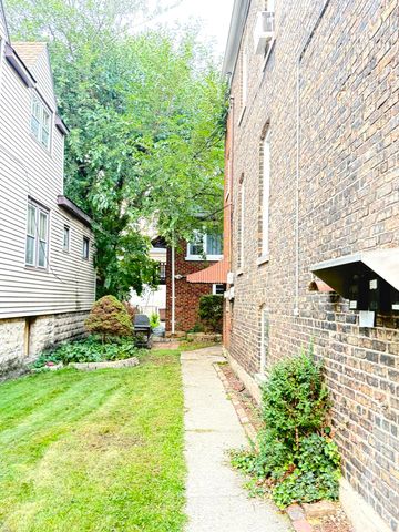 1704 Central Avenue, Whiting, IN 46394