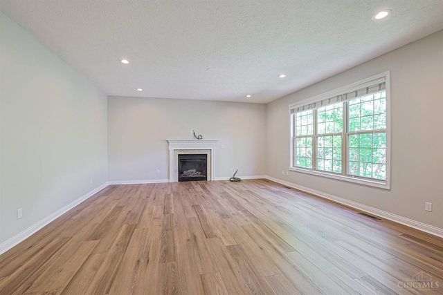 1919 Highcliff Court, Fairfield, OH 45014