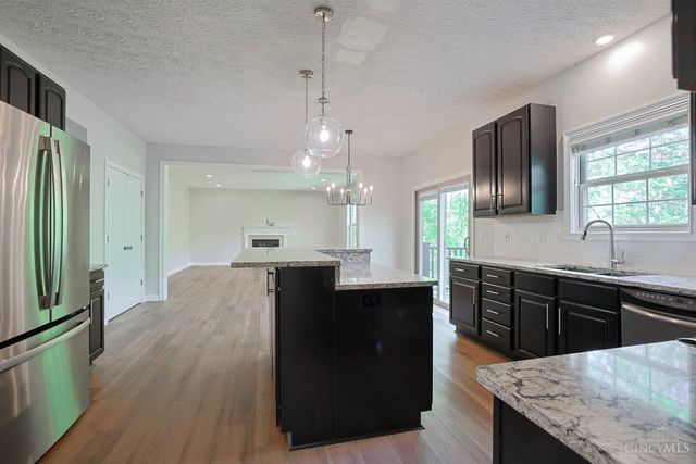 1919 Highcliff Court, Fairfield, OH 45014