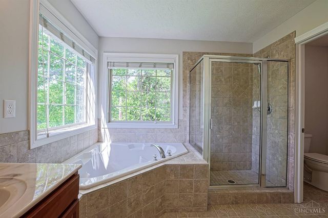 1919 Highcliff Court, Fairfield, OH 45014