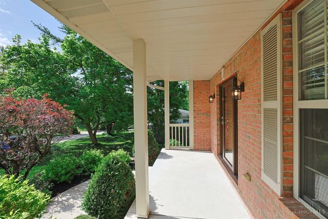 1919 Highcliff Court, Fairfield, OH 45014