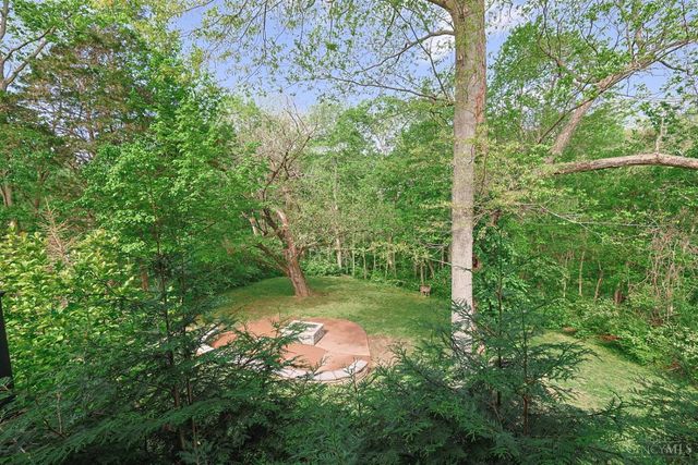 1919 Highcliff Court, Fairfield, OH 45014