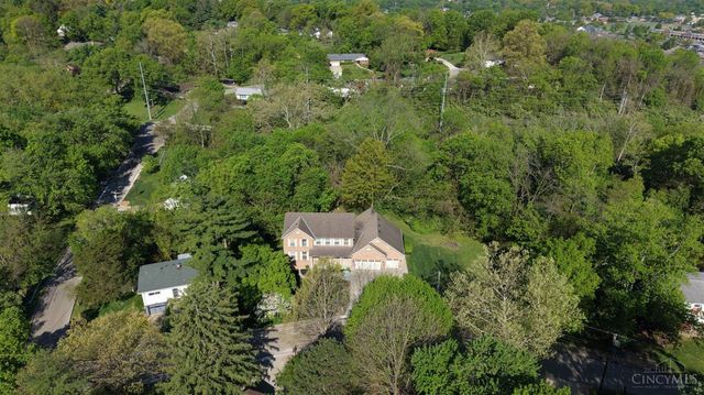 1919 Highcliff Court, Fairfield, OH 45014