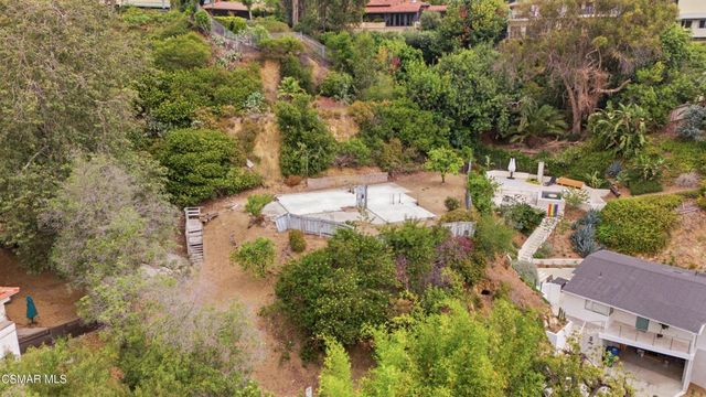 6993 La Presa Drive, Los Angeles, CA 90068