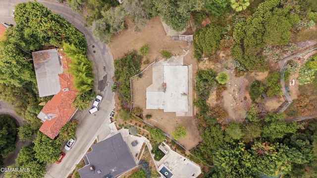 6993 La Presa Drive, Los Angeles, CA 90068
