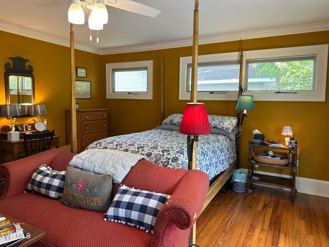 1045 Catawba Street, Kingsport, TN 37660