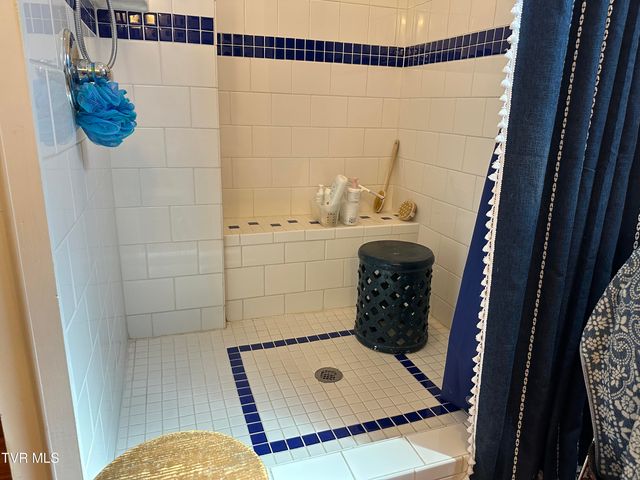 1045 Catawba Street, Kingsport, TN 37660
