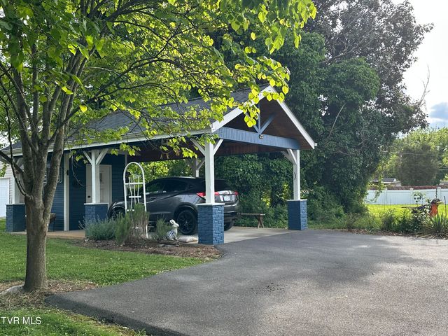 1045 Catawba Street, Kingsport, TN 37660