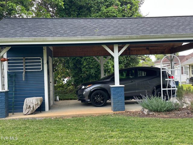 1045 Catawba Street, Kingsport, TN 37660
