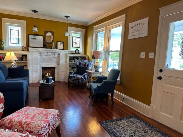 1045 Catawba Street, Kingsport, TN 37660