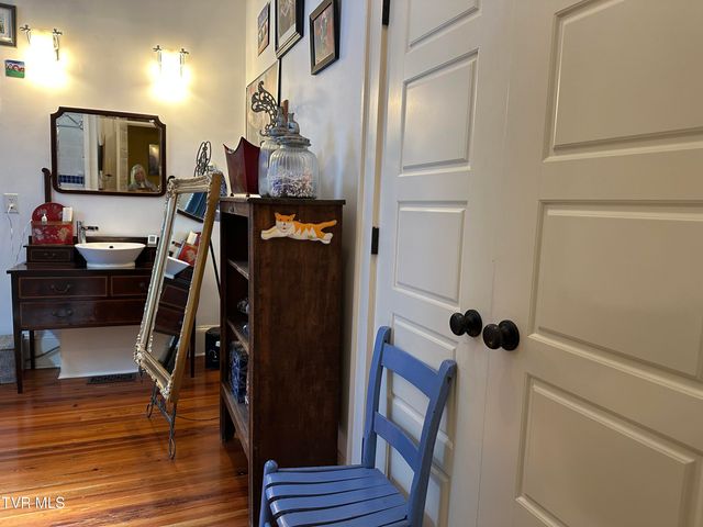 1045 Catawba Street, Kingsport, TN 37660