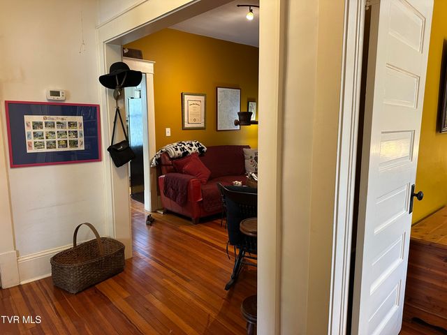1045 Catawba Street, Kingsport, TN 37660