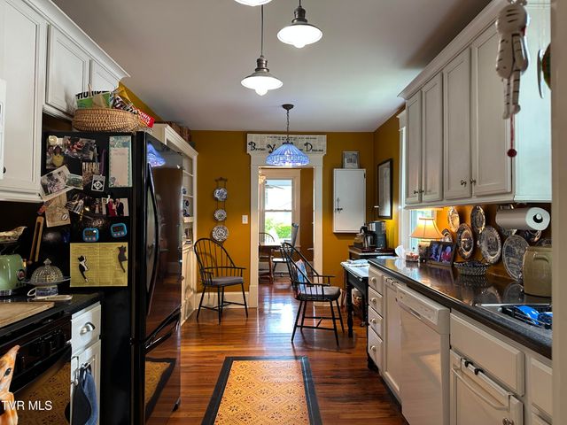 1045 Catawba Street, Kingsport, TN 37660