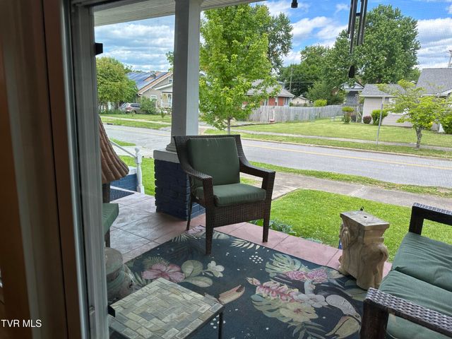 1045 Catawba Street, Kingsport, TN 37660