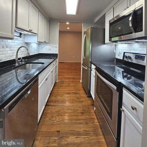 6430 SHANNON STATION CT, Springfield, VA 22152