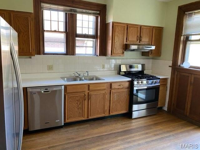 1120 Moorlands Drive, Richmond Heights, MO 63117