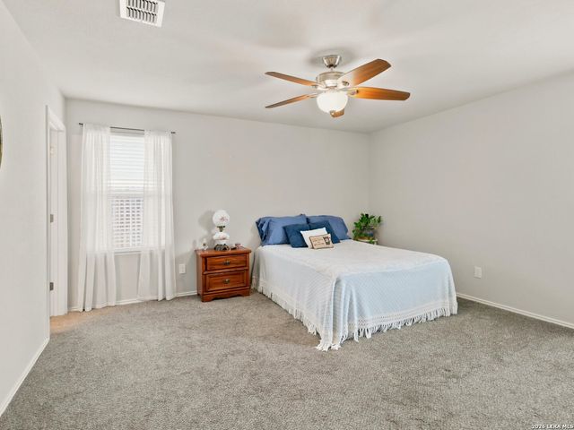 13122 Heathers Arrow, St Hedwig, TX 78152