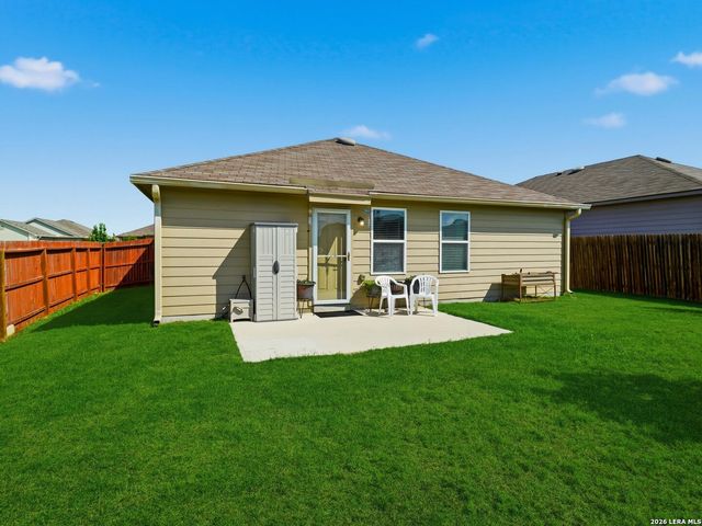 13122 Heathers Arrow, St Hedwig, TX 78152