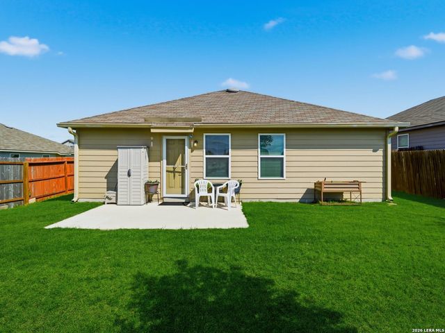 13122 Heathers Arrow, St Hedwig, TX 78152