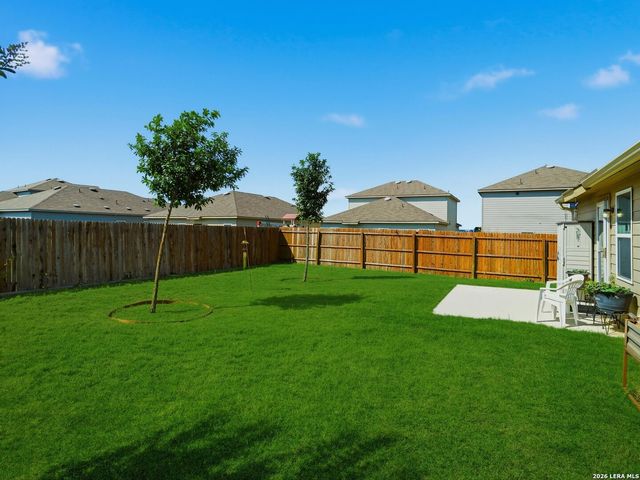 13122 Heathers Arrow, St Hedwig, TX 78152