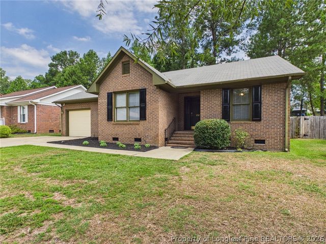 212 Fair Oaks Drive, Fayetteville, NC 28311