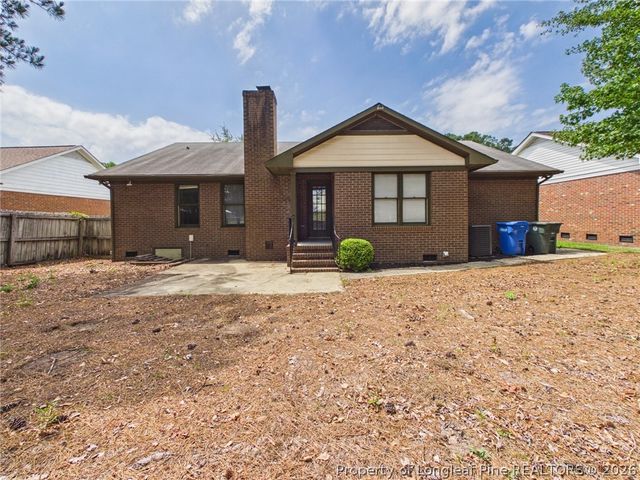 212 Fair Oaks Drive, Fayetteville, NC 28311