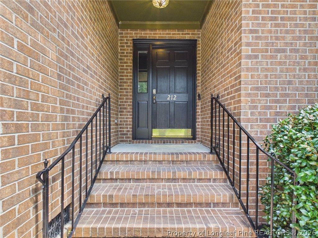 212 Fair Oaks Drive, Fayetteville, NC 28311 — photo 11