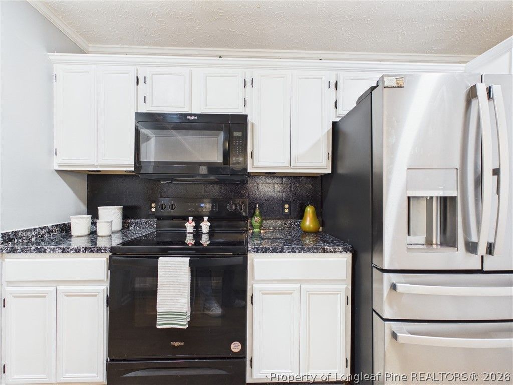 212 Fair Oaks Drive, Fayetteville, NC 28311 — photo 14